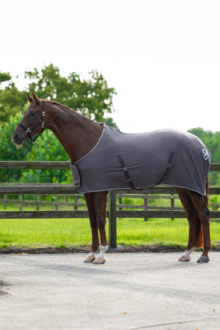 QHP Fleecedækken med ornament Grå/sølv