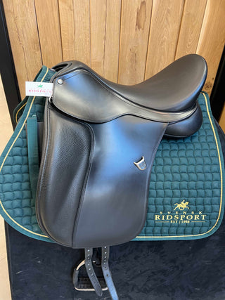 Demosadel BATES DRESSUR CAIR NY SORT 17,5''