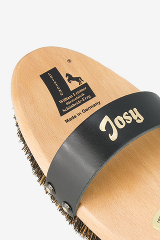 Josy Grooming Brush