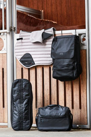 Stable Bag with Hooks