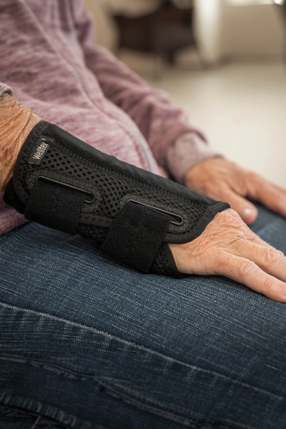 Carpus polssteun met spalk links zwart