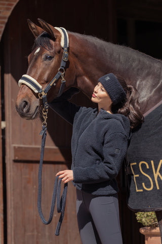 Lammfellhalfter Heritage AW25 Navy