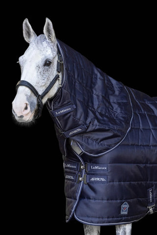 Hals till Stalltäcke Arika 200g Navy