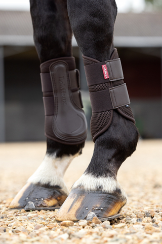 Siatkowe ochraniacze na nogi