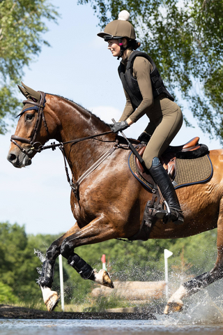 Suede Jumping Saddle Pad Square