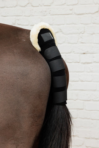 Kentucky Svansbeskytter Fårskind Sort