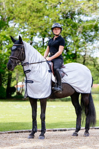 Fluedækken Ride On Grå