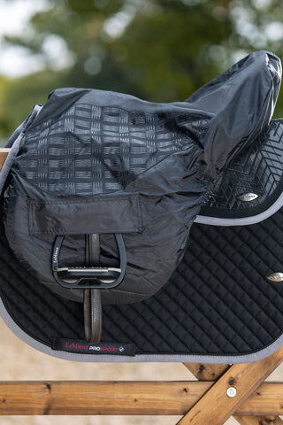 __EXCEPTIOn_000__ On Saddle Cover Jump Black