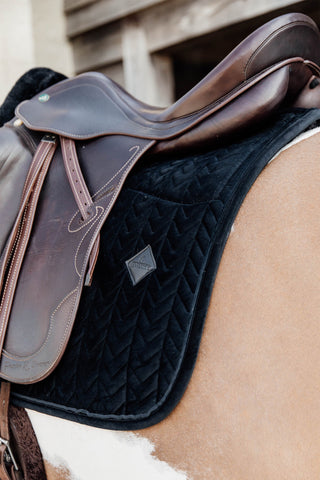 Tapis de selle doux pour la peau en velours