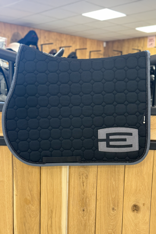 Octagon Jumping Saddle Pad E-Logo