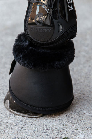 Skórzane buty z owczym futrem