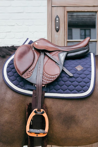 Tapis de saut à cordon tressé