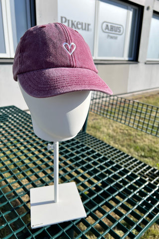 Cap Vintage Red Heart